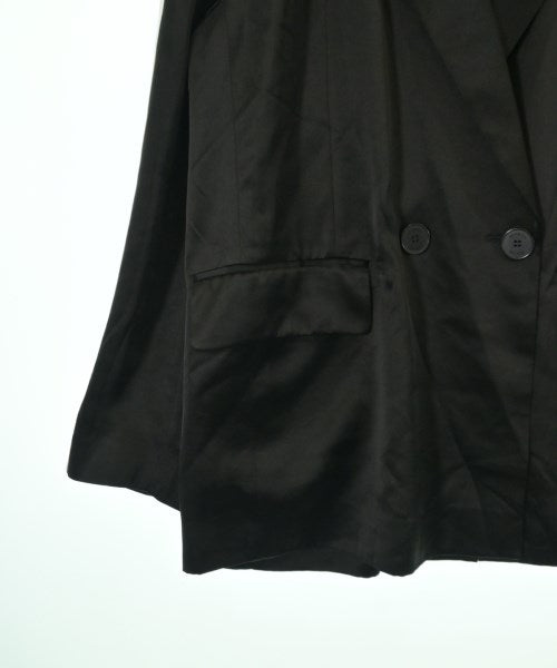 MO&Co. แจ็คเก็ต