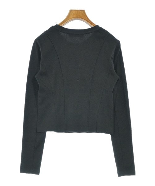 MO&Co. เสื้อยืด/เสื้อท็อปส์