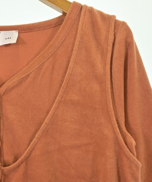 oll เสื้อยืด/เสื้อท็อปส์
