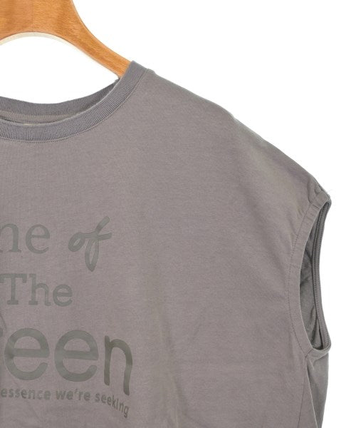 one of the green แขนกุด