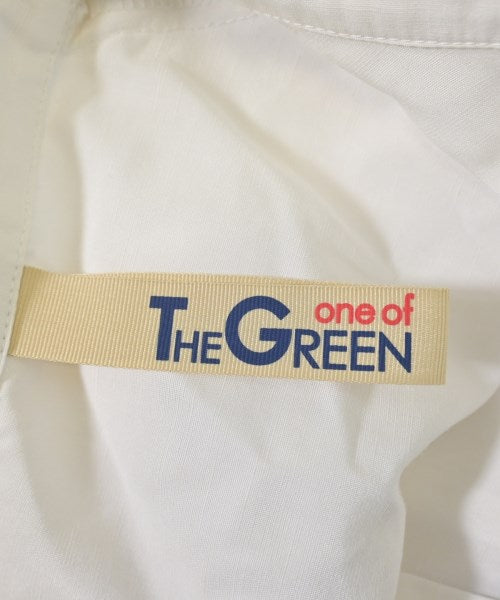 one of the green เสื้อสตรี
