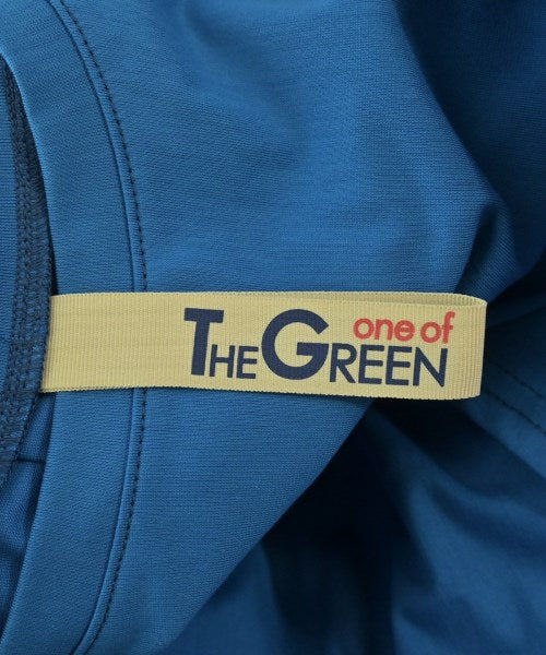 one of the green เสื้อยืด/เสื้อท็อปส์