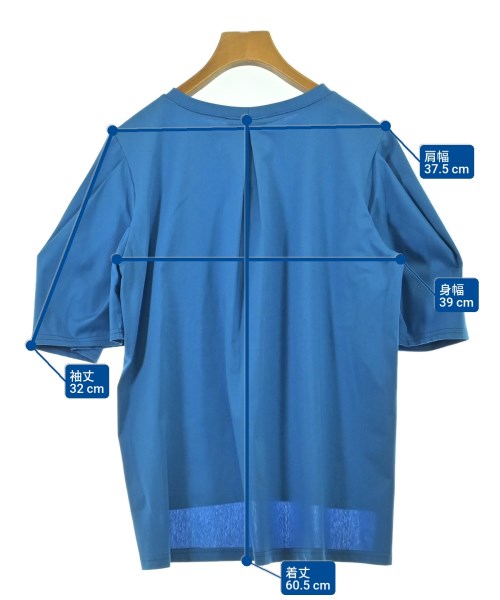 one of the green เสื้อยืด/เสื้อท็อปส์