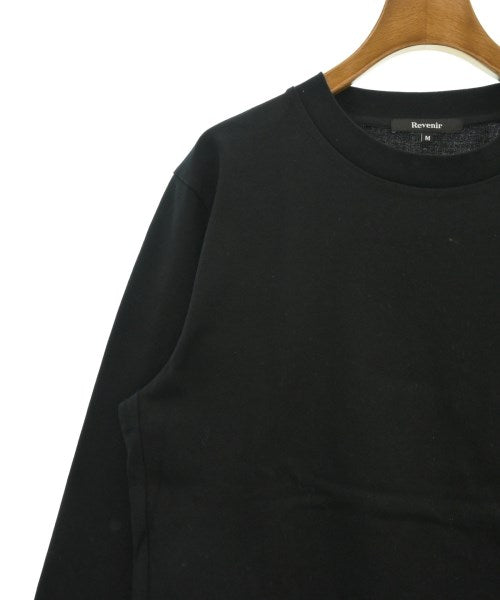 Revenir เสื้อยืด/เสื้อท็อปส์