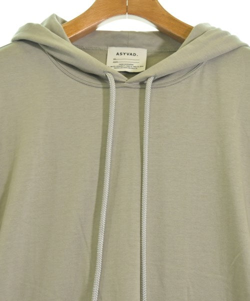 ASYVAD. ชุดเดรส