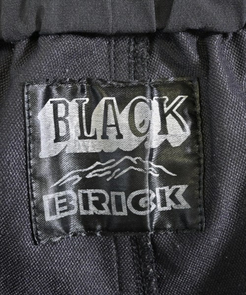 BLACK BRICK กางเกงขาสั้น