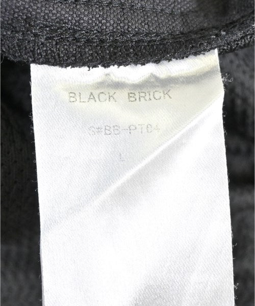 BLACK BRICK กางเกงขาสั้น