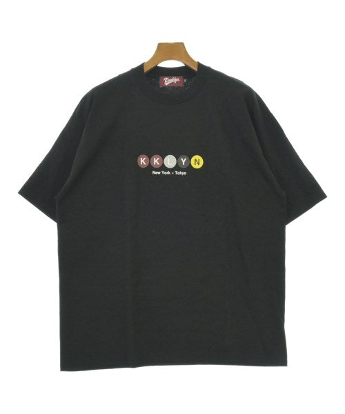 K'rooklyn เสื้อยืด/เสื้อท็อปส์