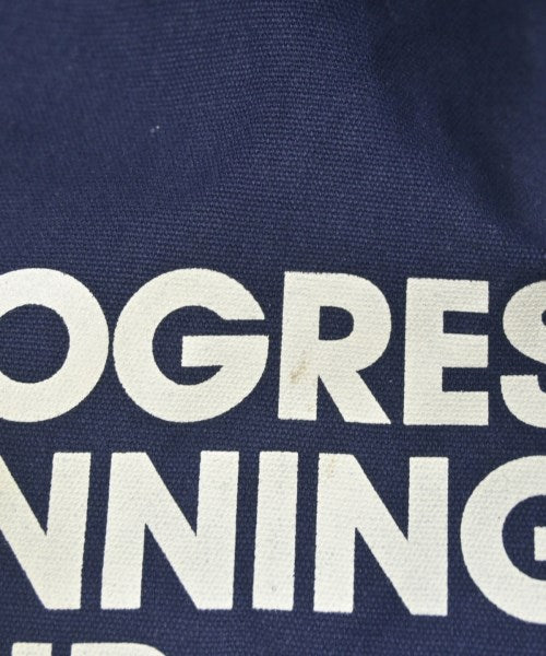 PROGRESS RUNNING CLUB กระเป๋าถือขนาดใหญ่