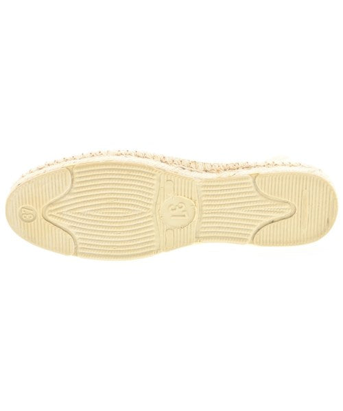 quitan รองเท้า อื่น