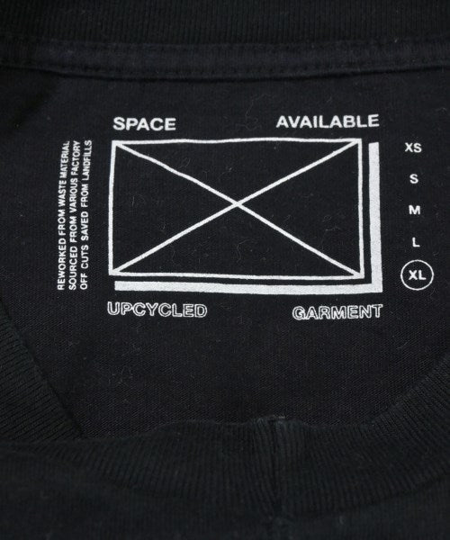 SPACE AVAILABLE เสื้อยืด/เสื้อท็อปส์