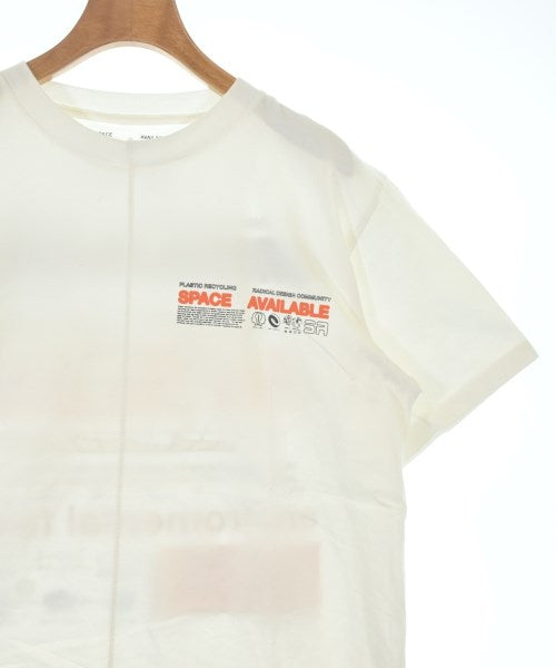 SPACE AVAILABLE เสื้อยืด/เสื้อท็อปส์