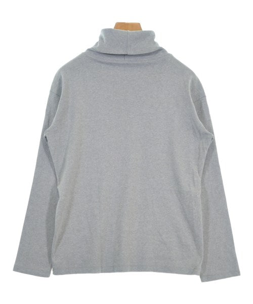 takes. เสื้อยืด/เสื้อท็อปส์
