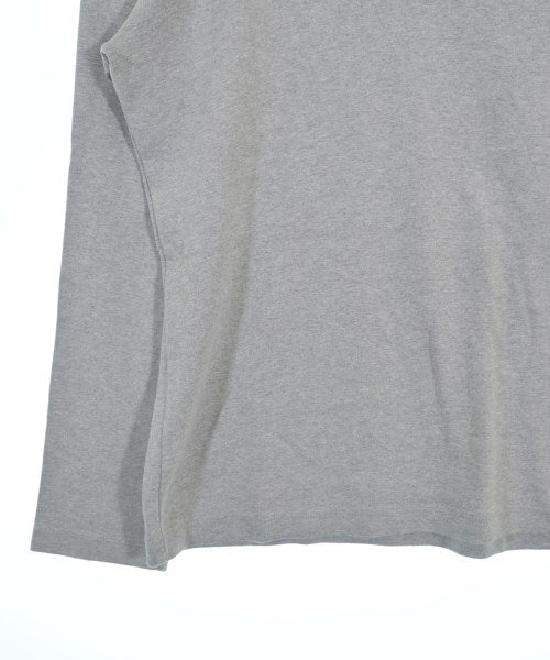 takes. เสื้อยืด/เสื้อท็อปส์