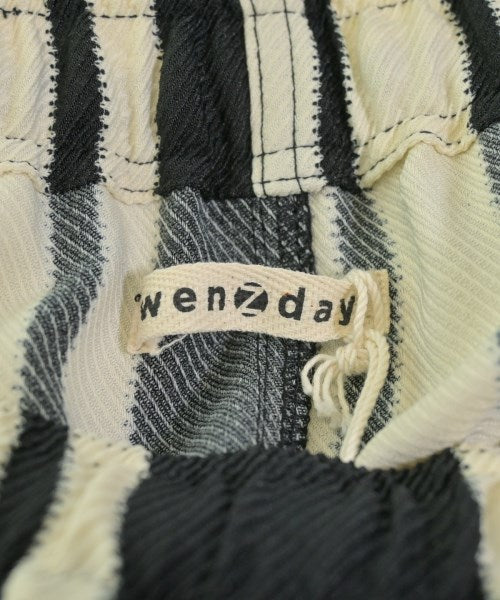 wenzday กางเกงขาสั้น