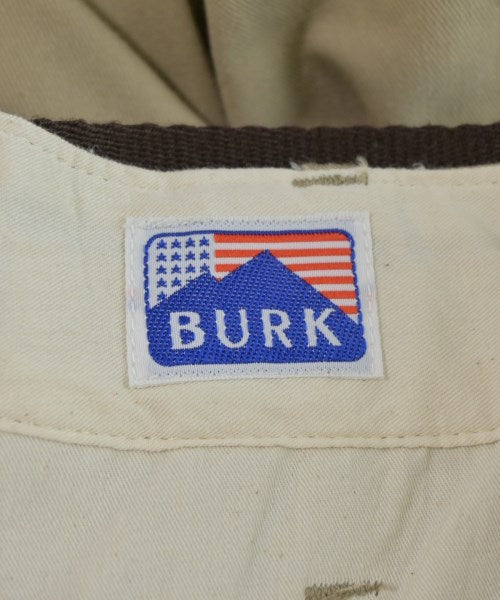 BURK กางเกงขาสั้น