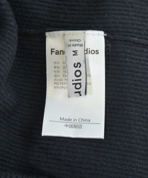 Fano Studios เสื้อกันหนาว