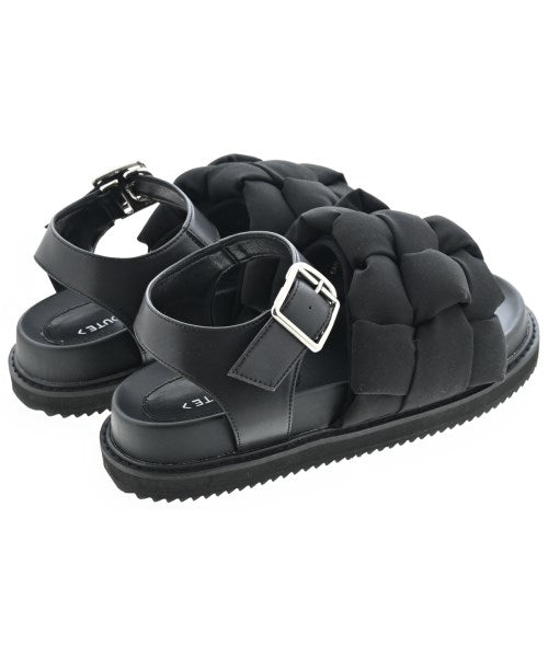 LAROUTE รองเท้าแตะ