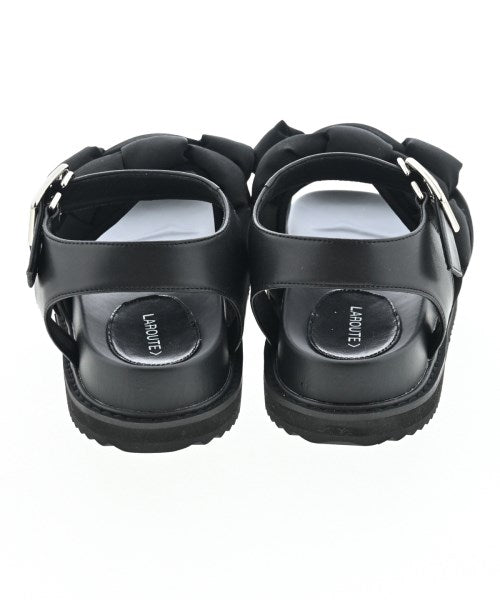 LAROUTE รองเท้าแตะ