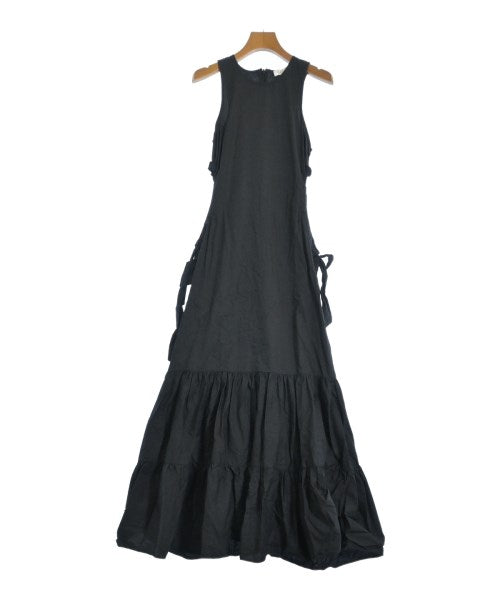 ESTHE ชุดเดรส