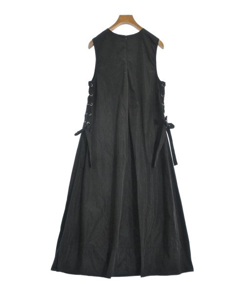 ESTHE ชุดเดรส