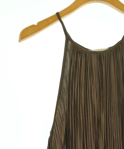 ESTHE ชุดเดรส