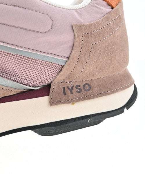 IYSO รองเท้าผ้าใบ