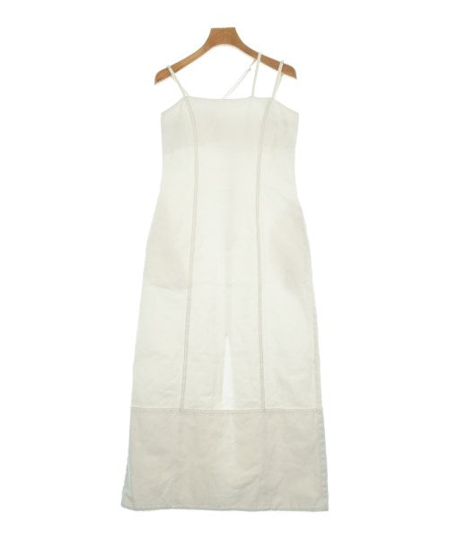 MECRE ชุดเดรส