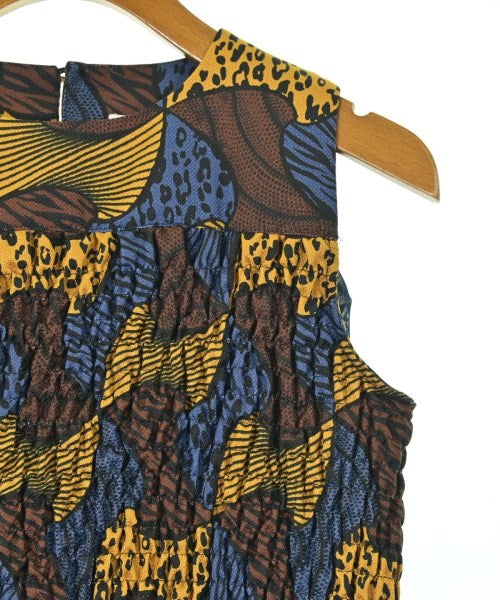 MECRE เสื้อสตรี