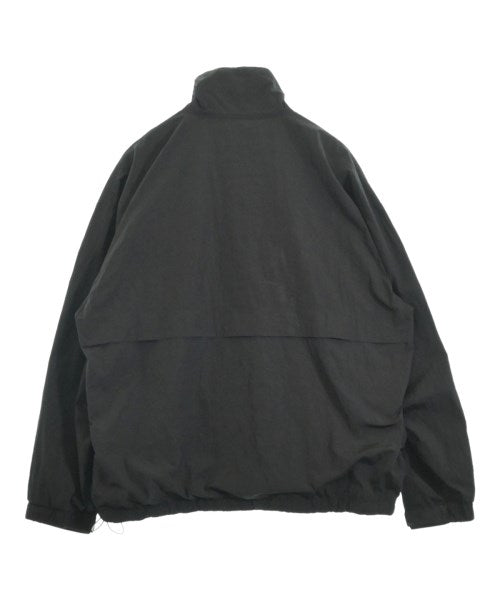 SUMARI เสื้อพาร์กาภูเขา