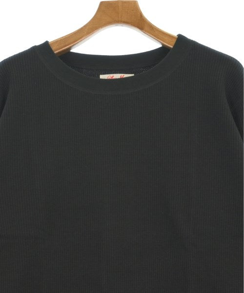 SYUMAN.  เสื้อยืด/เสื้อท็อปส์