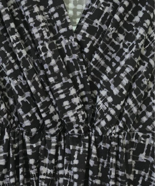 VIRINA ชุดเดรส