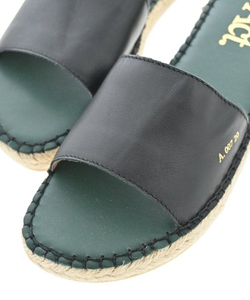 Act รองเท้าพื้นเชือกสาน