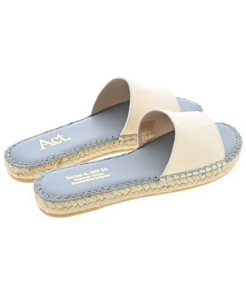 Act รองเท้าพื้นเชือกสาน