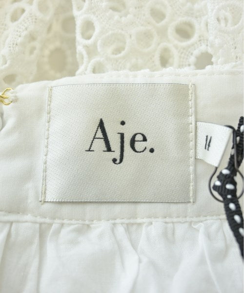 Aje กระโปรงสั้น