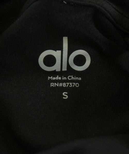 alo เสื้อยืด/เสื้อท็อปส์