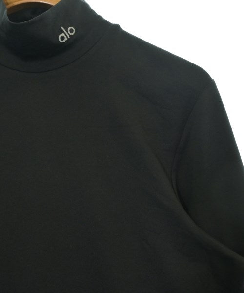 alo เสื้อยืด/เสื้อท็อปส์