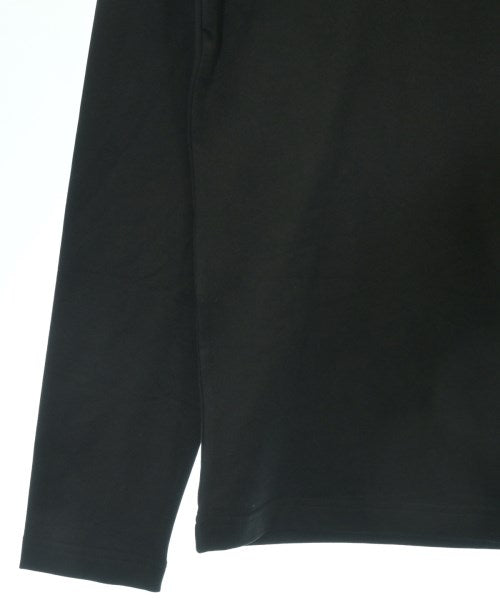 alo เสื้อยืด/เสื้อท็อปส์