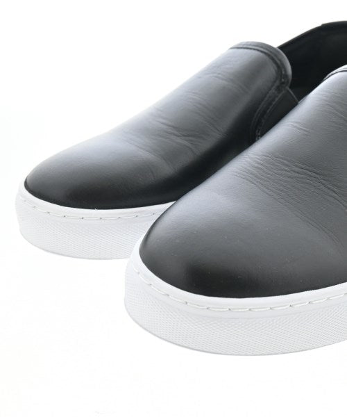 PIEVE รองเท้าผ้าใบ