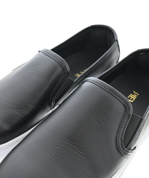 PIEVE รองเท้าผ้าใบ