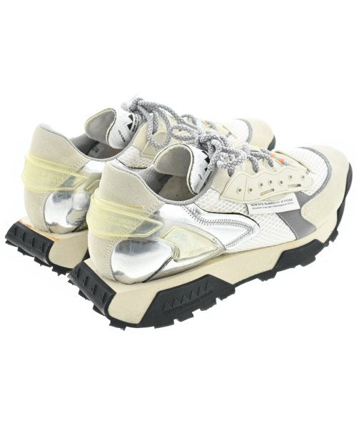 RUN OF รองเท้าผ้าใบ