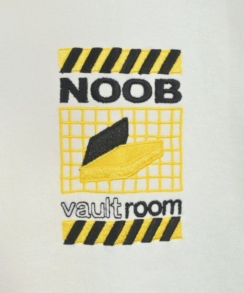 Vaultroom เสื้อยืด/เสื้อท็อปส์