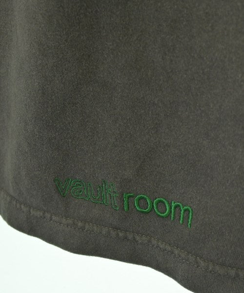 Vaultroom เสื้อยืด/เสื้อท็อปส์