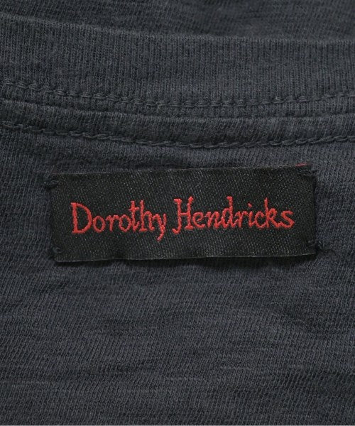 Dorothy Hendricks เสื้อยืด/เสื้อท็อปส์