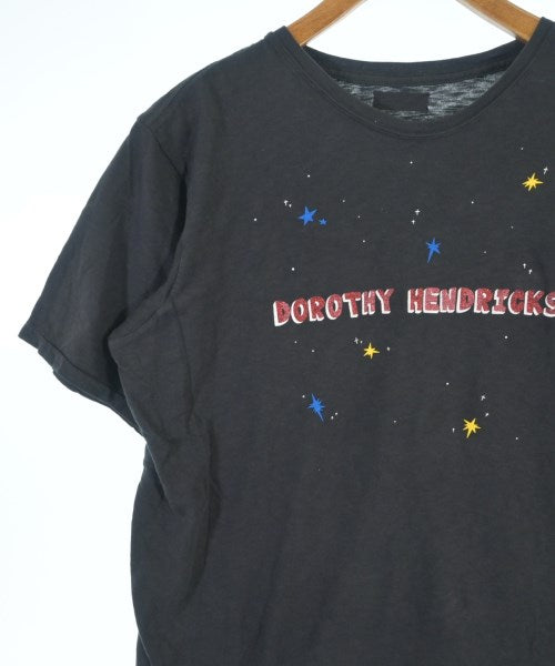 Dorothy Hendricks เสื้อยืด/เสื้อท็อปส์
