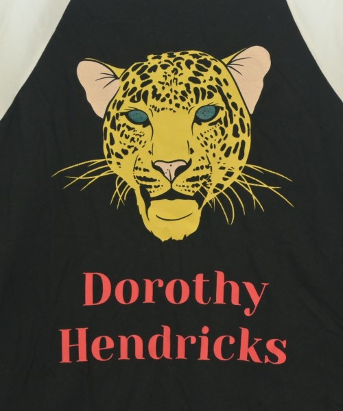 Dorothy Hendricks เสื้อยืด/เสื้อท็อปส์