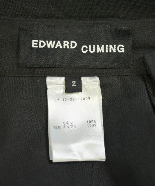Edward Cuming กางเกงขาสั้น
