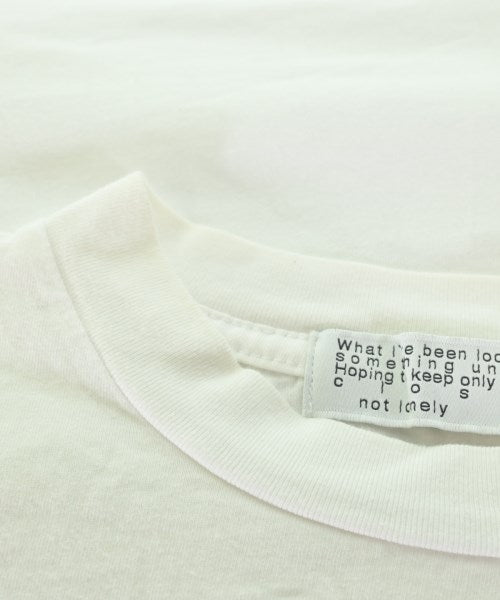 not lonely เสื้อยืด/เสื้อท็อปส์