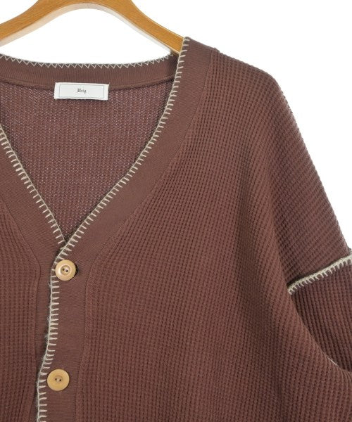 Urig เสื้อยืด/เสื้อท็อปส์