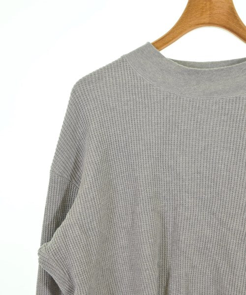 Urig เสื้อยืด/เสื้อท็อปส์